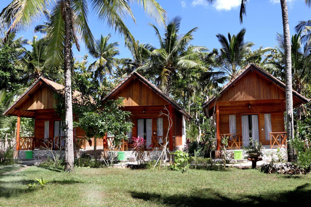 Dangin Kubu Bungalow Sakti Kültér fotó