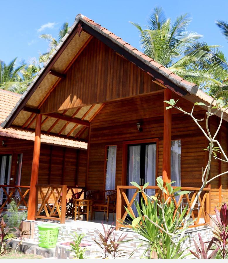 Dangin Kubu Bungalow Sakti Kültér fotó